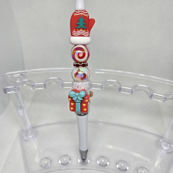 3D Silicone Bead Christmas Themed Bling and Beaded Handcrafted Pens- Black Ink - Picture 4 of 5